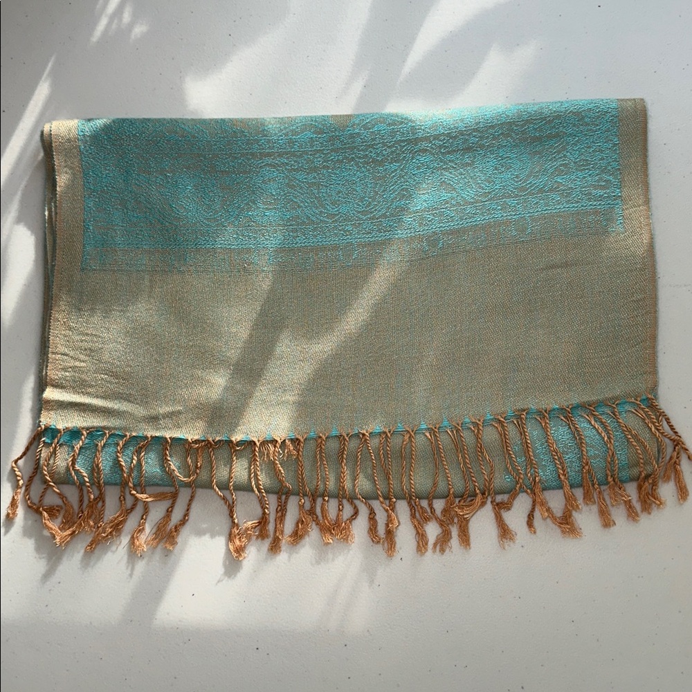 Chic Teal and Gold Blue Pacific Women's Wrap. - Picture 12 of 12